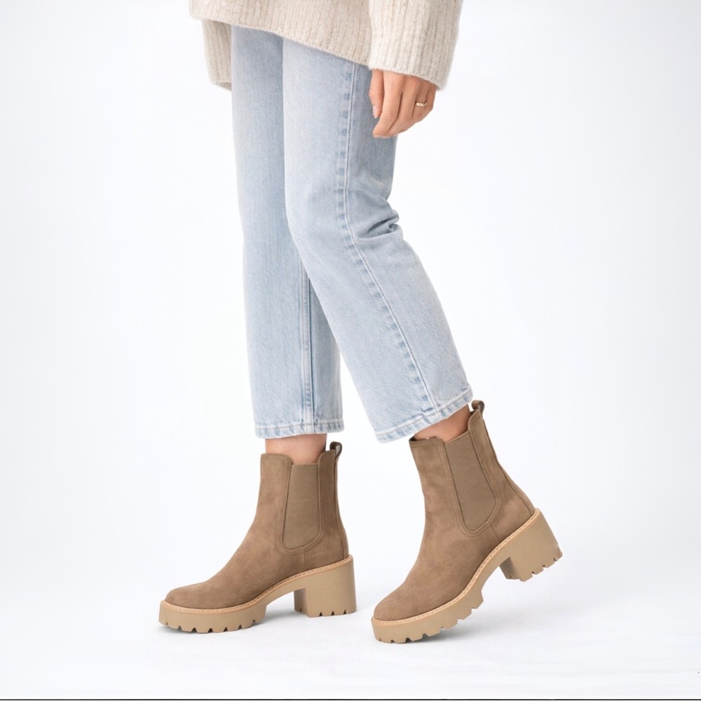 DV by Dolce Vita Tiffany Chelsea Boots | Taupe Suede‎